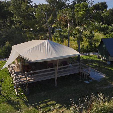 Suite Glamping Vicino Al Mare Пьомбино Экстерьер фото