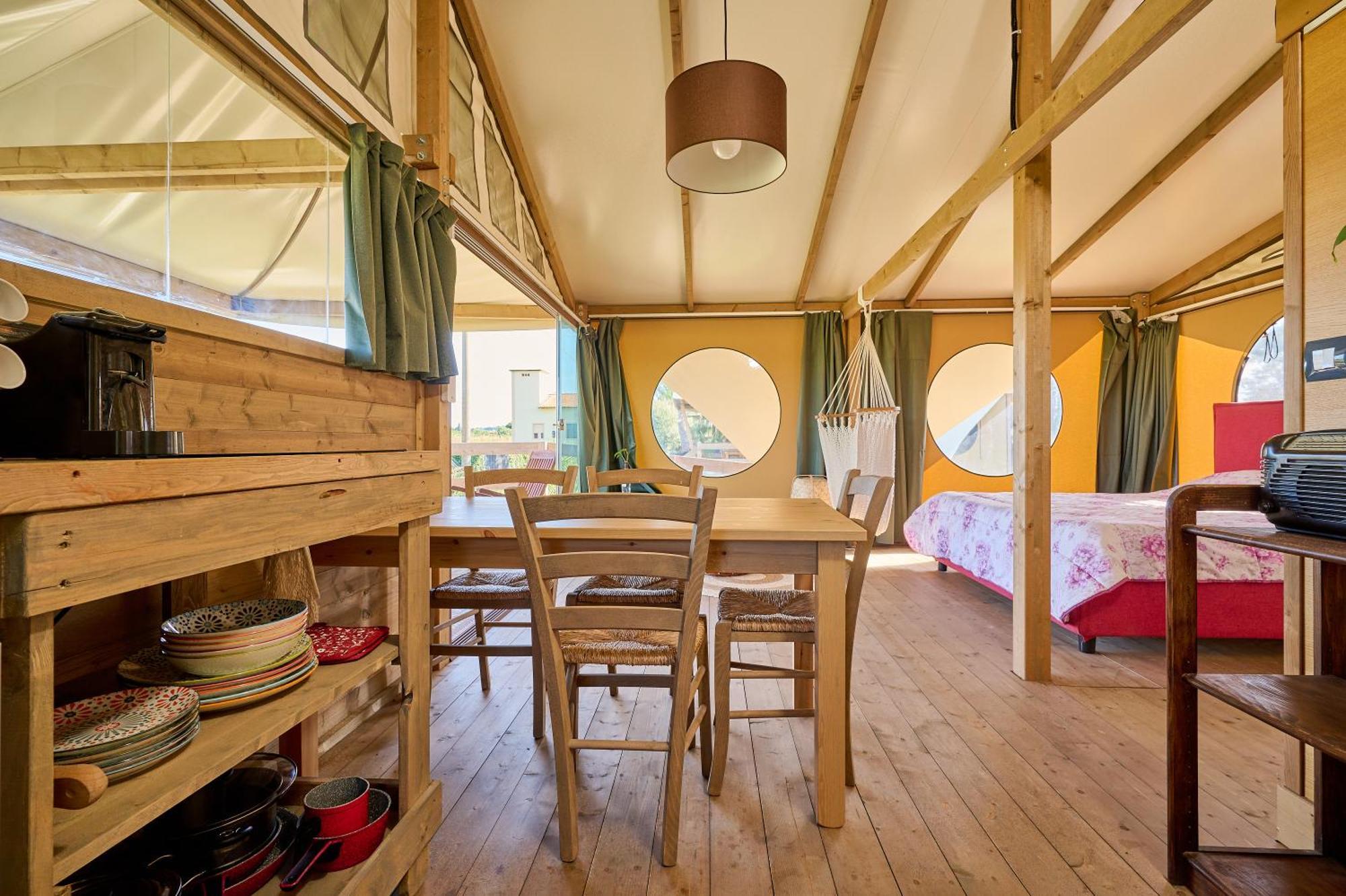 Suite Glamping Vicino Al Mare Пьомбино Экстерьер фото