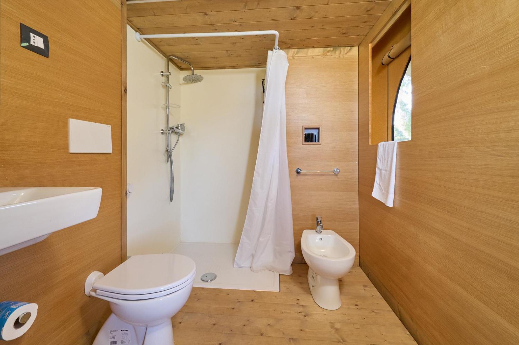 Suite Glamping Vicino Al Mare Пьомбино Экстерьер фото