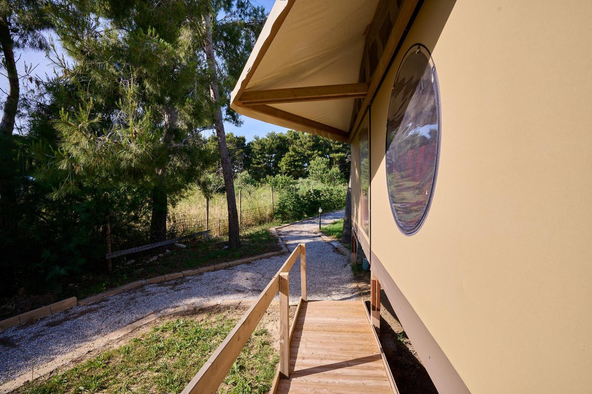 Suite Glamping Vicino Al Mare Пьомбино Экстерьер фото